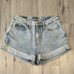 WILD FABLE women's high rise mom denim jean shorts 4/27R